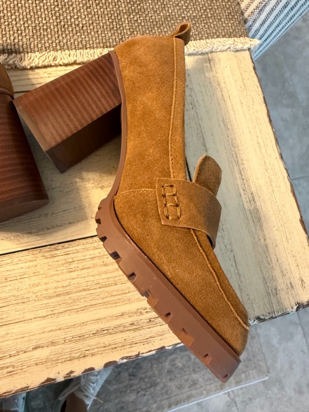 Crown Vintage Camel Suede Platform Loafer Heels sz 8 NEW - Picture 4 of 4